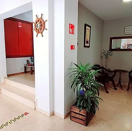 Marinada فندق كامبريلس
